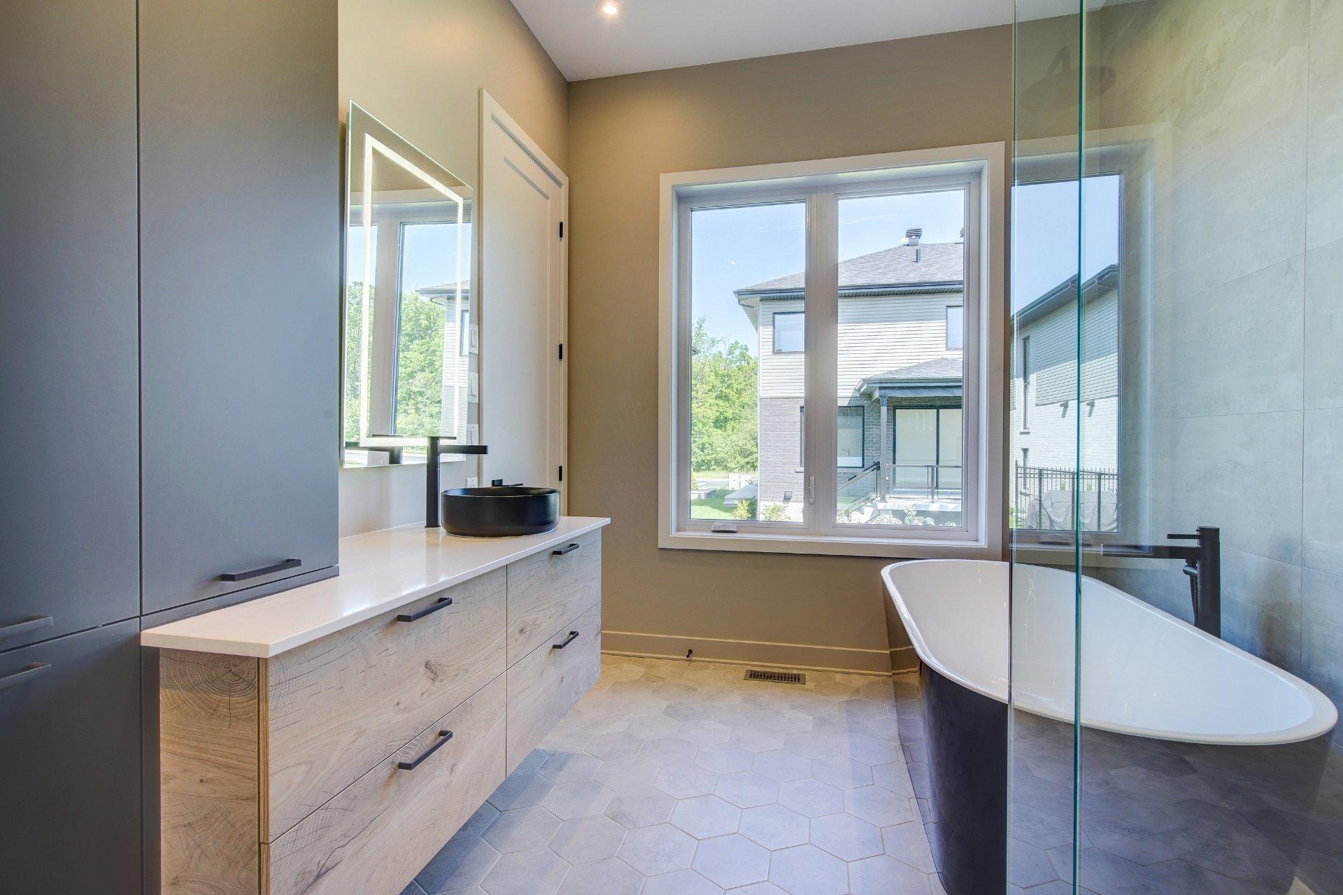 









1090


Rue Jean-Vallerand

,
Boucherville,




QC
J4B0H5

