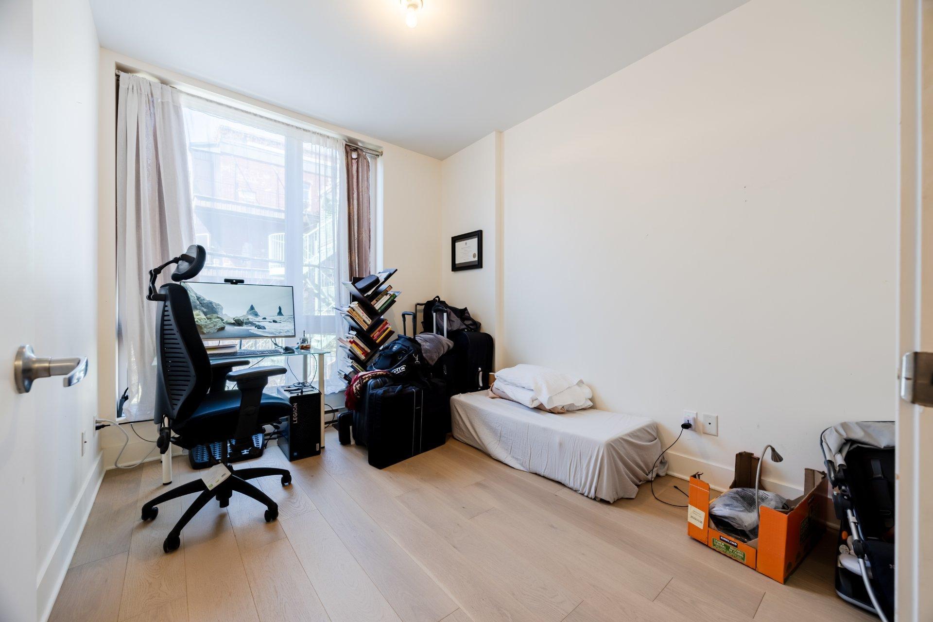 









1435


Rue St-Jacques

, 201,
Montréal (Ville-Marie),




QC
H3C1H3

