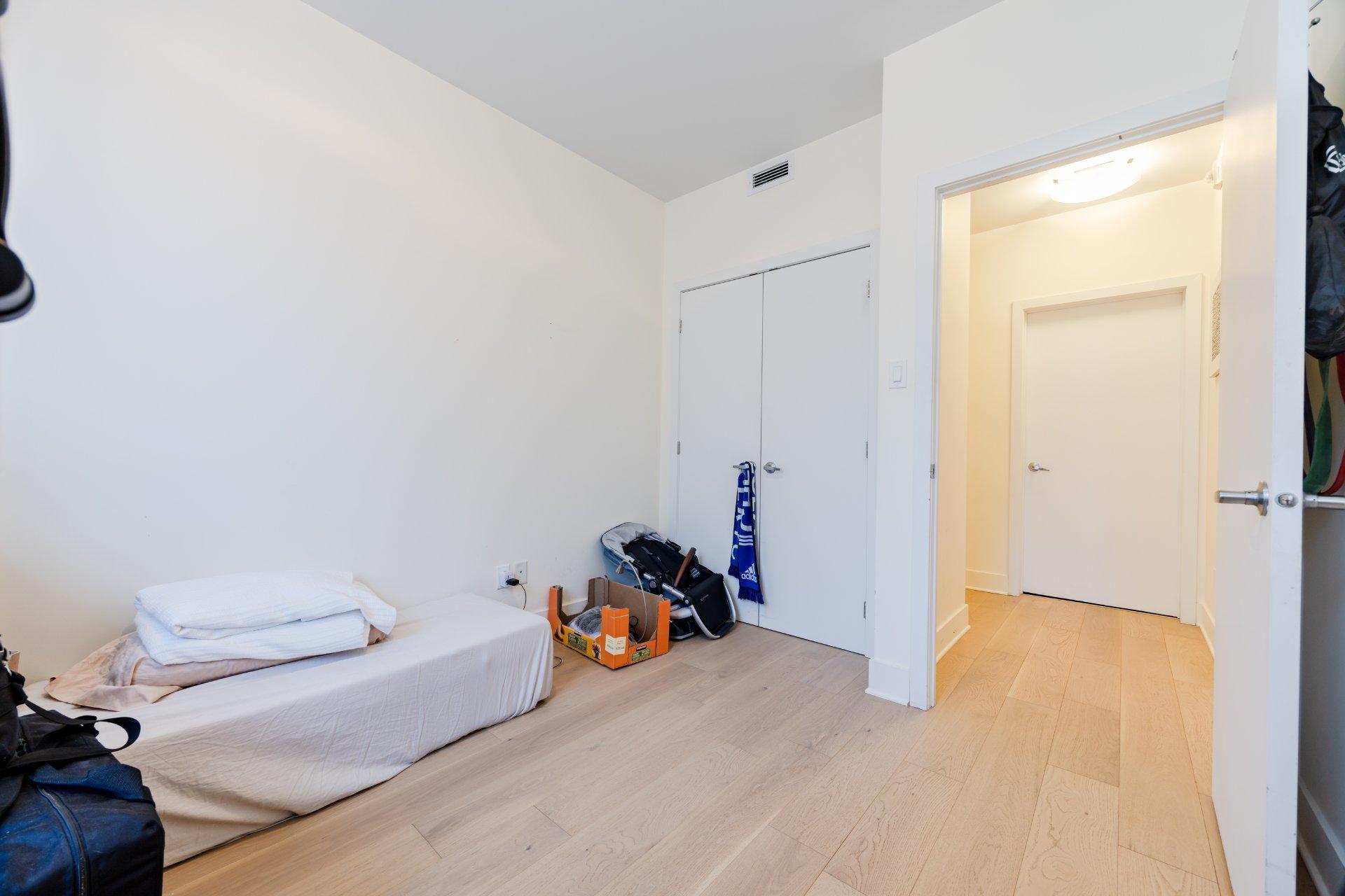 









1435


Rue St-Jacques

, 201,
Montréal (Ville-Marie),




QC
H3C1H3

