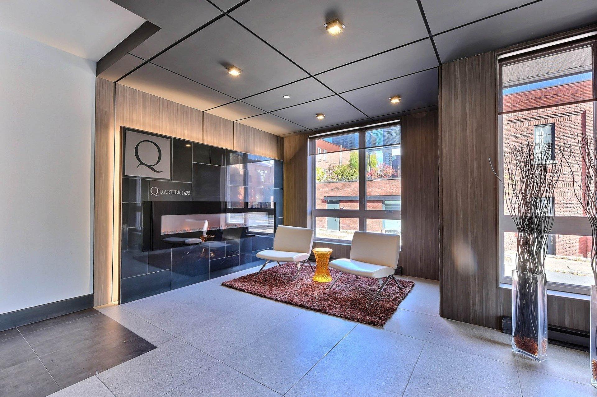 









1435


Rue St-Jacques

, 201,
Montréal (Ville-Marie),




QC
H3C1H3

