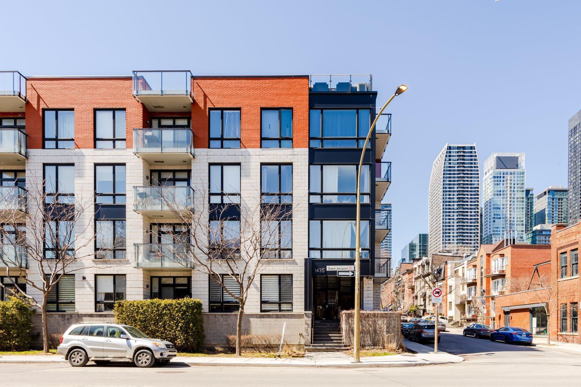 









1435


Rue St-Jacques

, 201,
Montréal (Ville-Marie),




QC
H3C1H3

