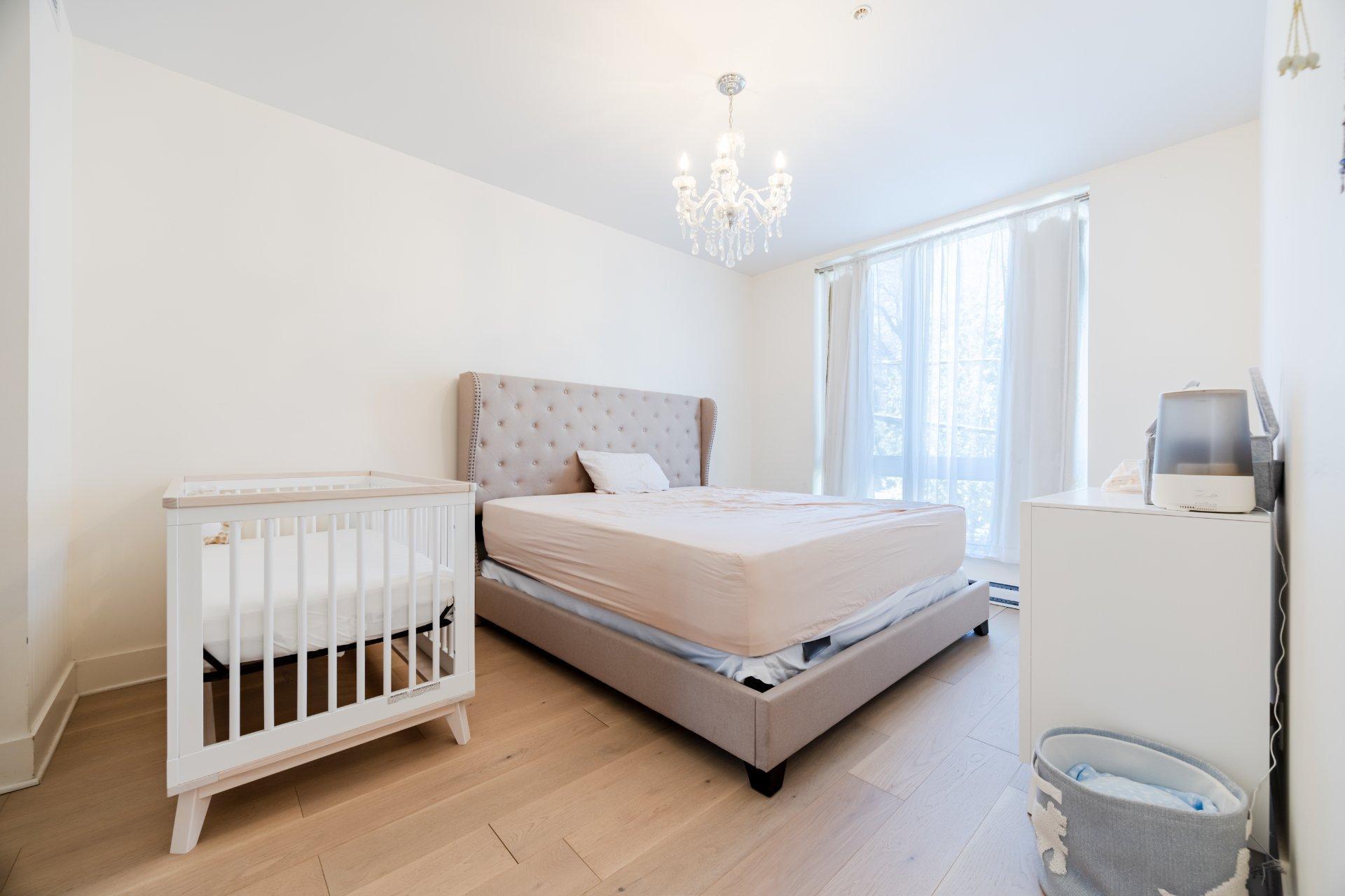 









1435


Rue St-Jacques

, 201,
Montréal (Ville-Marie),




QC
H3C1H3

