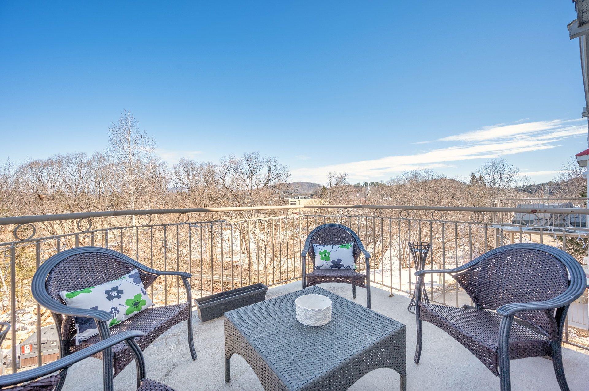 









410


Allée des Cimes

, 8,
Mont-Tremblant,




QC
J8E0B3

