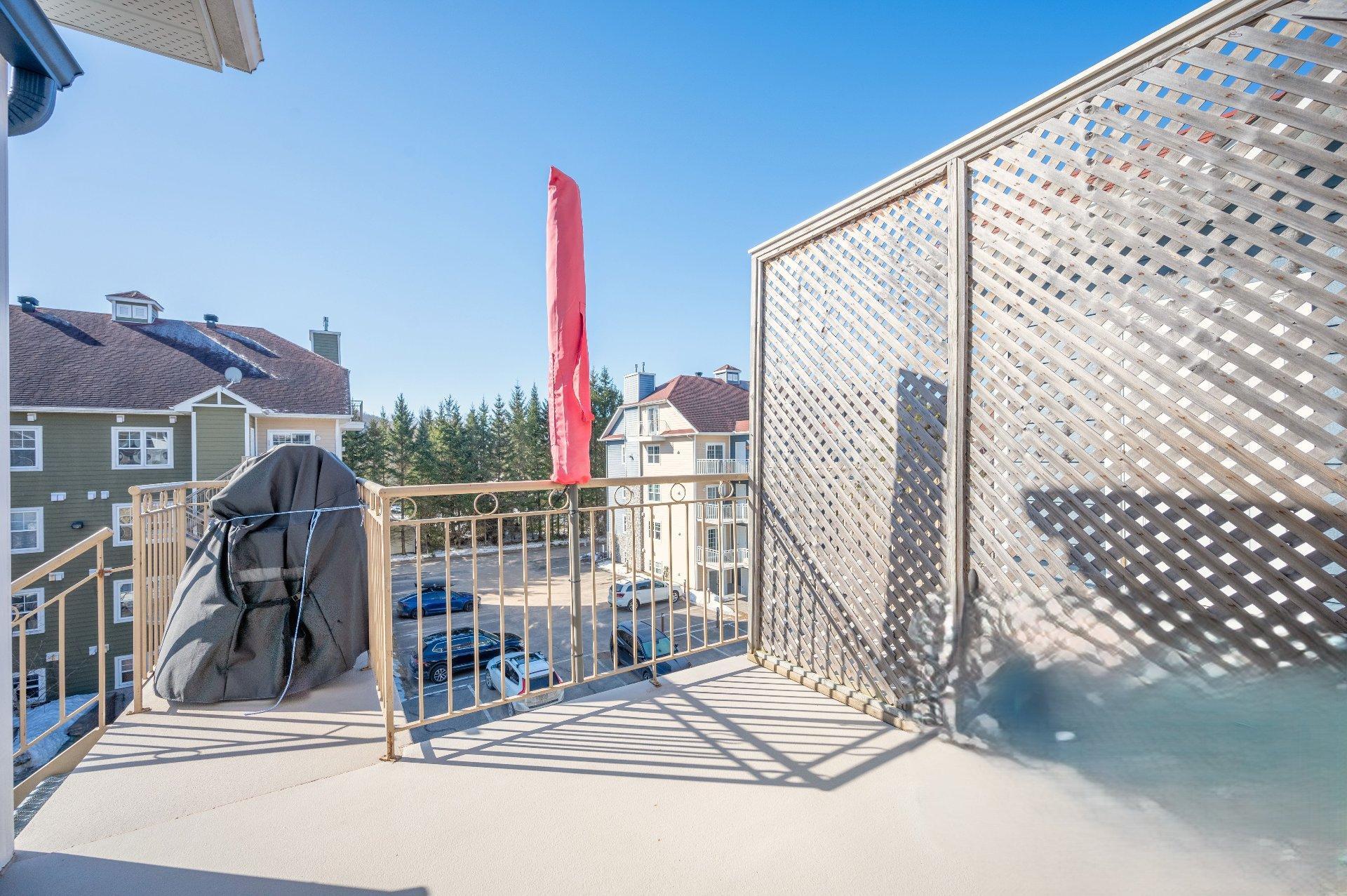 









410


Allée des Cimes

, 8,
Mont-Tremblant,




QC
J8E0B3

