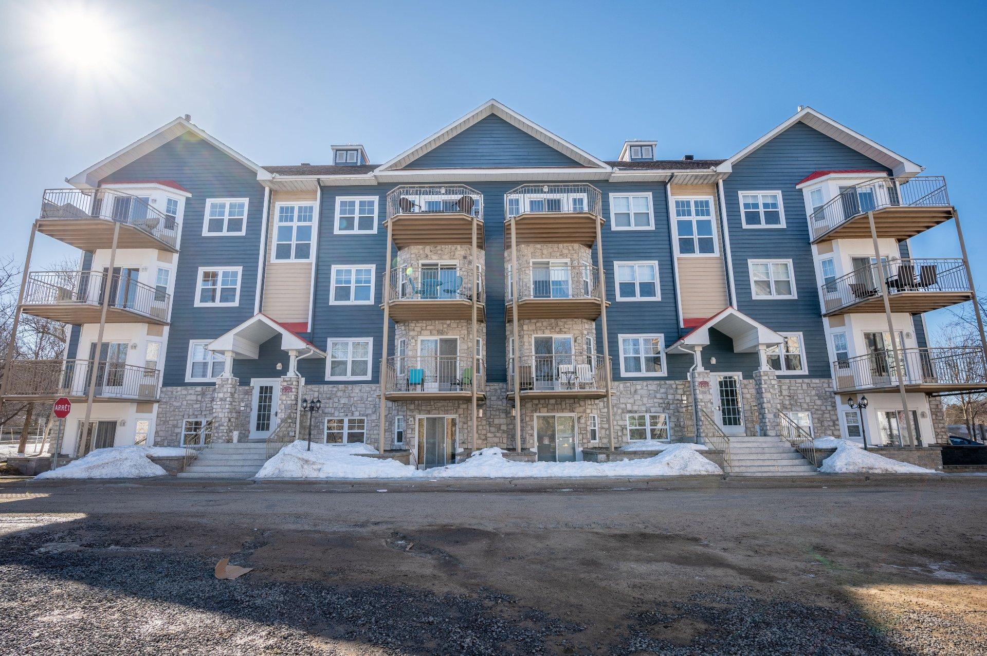 









410


Allée des Cimes

, 8,
Mont-Tremblant,




QC
J8E0B3

