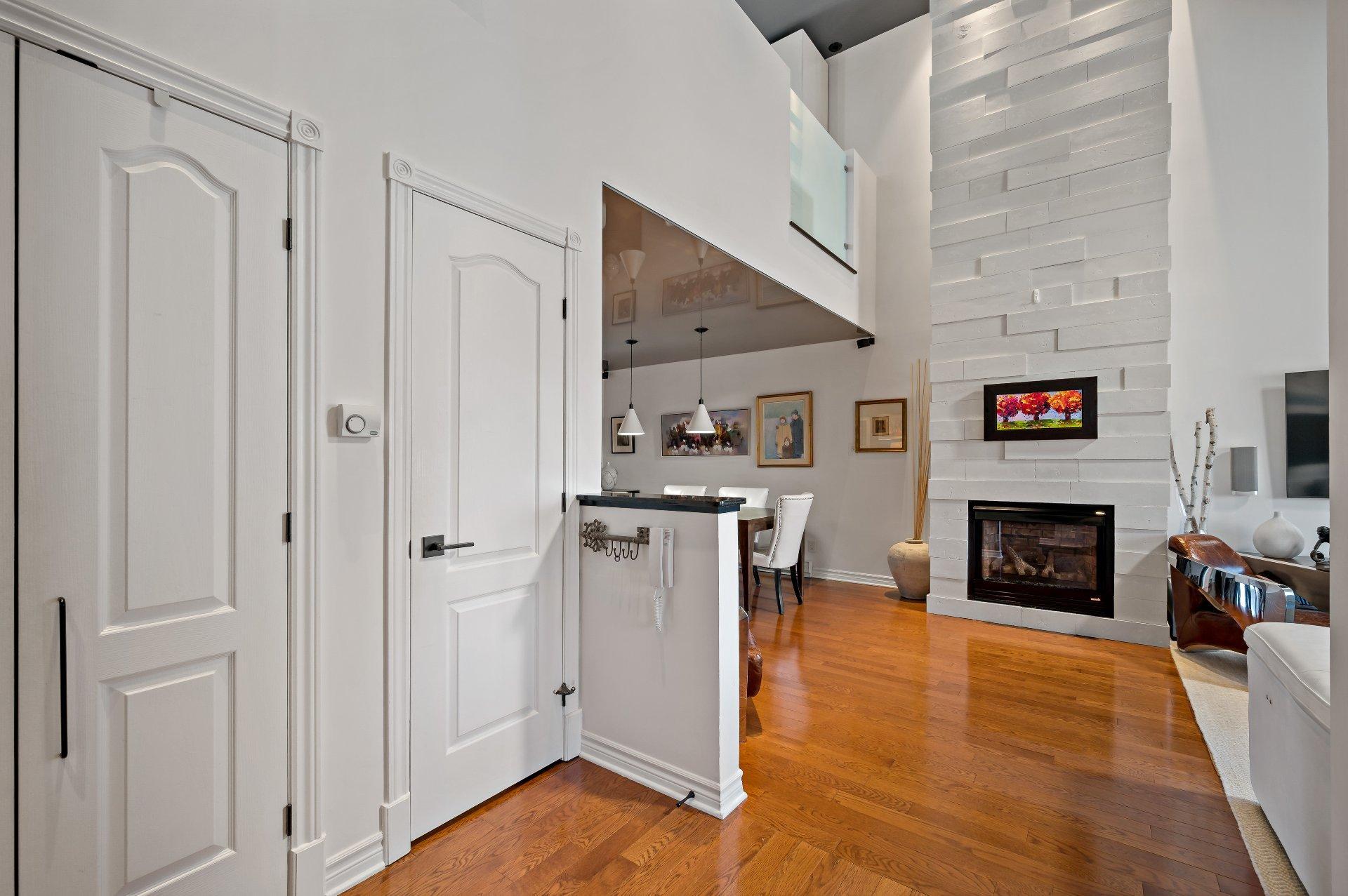 









410


Allée des Cimes

, 8,
Mont-Tremblant,




QC
J8E0B3

