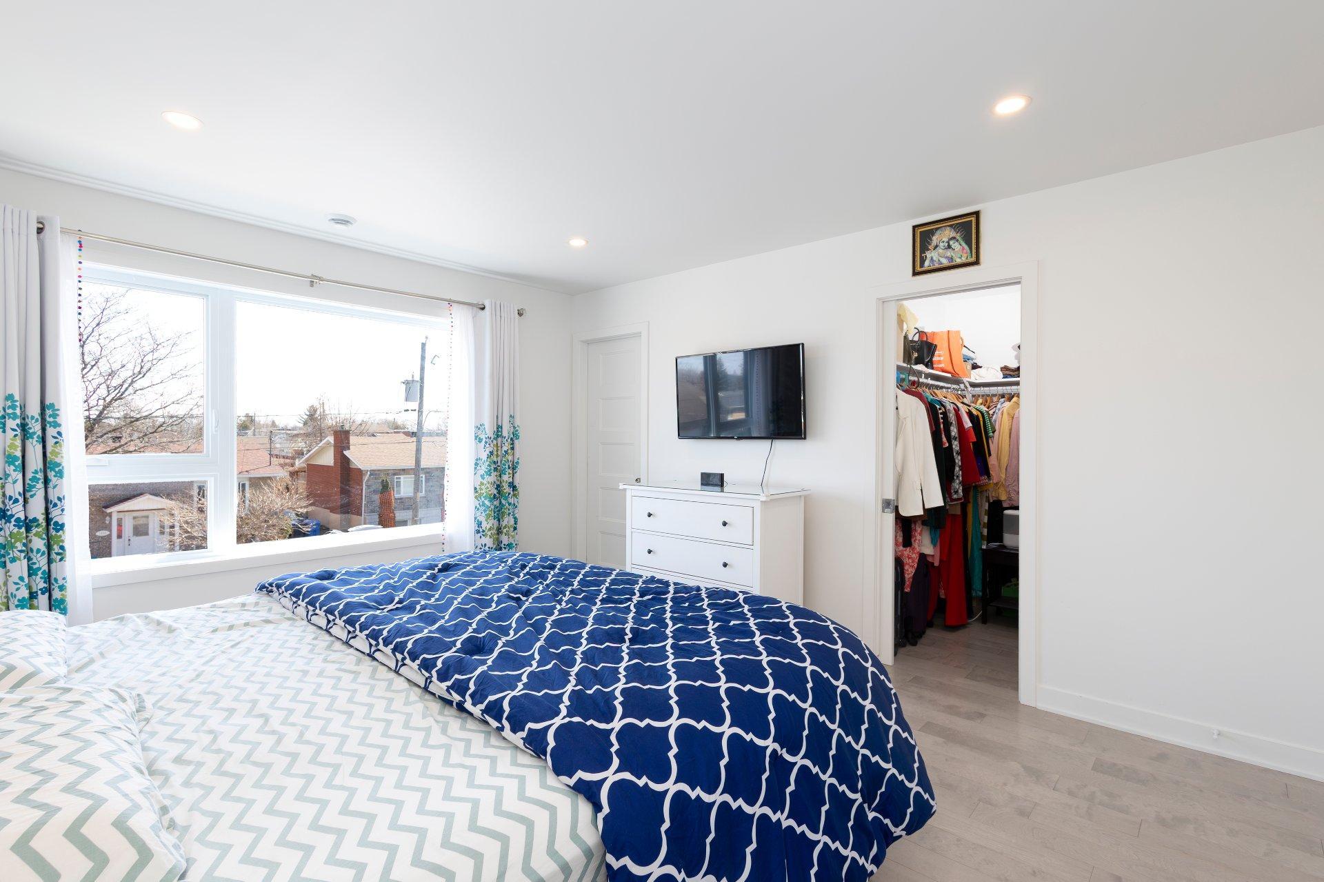 









1415


Rue Albert

,
Longueuil (Saint-Hubert),




QC
J4T1T7

