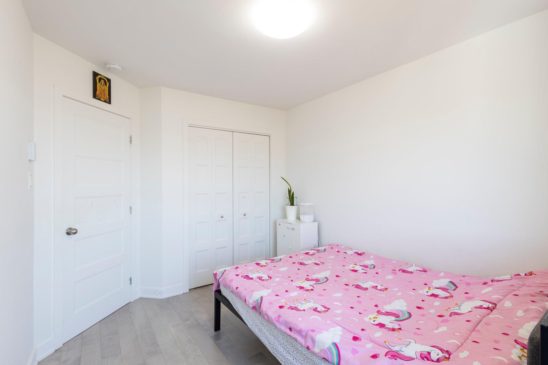 









1415


Rue Albert

,
Longueuil (Saint-Hubert),




QC
J4T1T7

