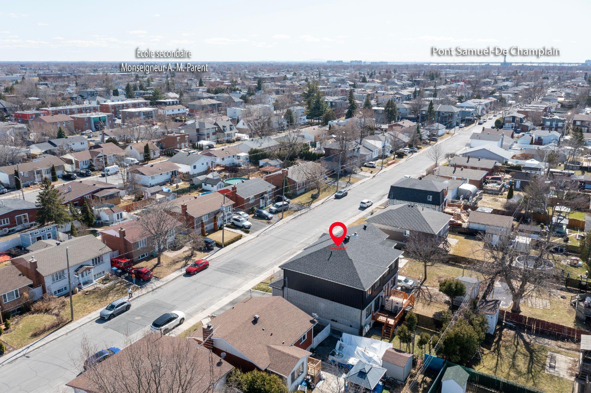 









1415


Rue Albert

,
Longueuil (Saint-Hubert),




QC
J4T1T7

