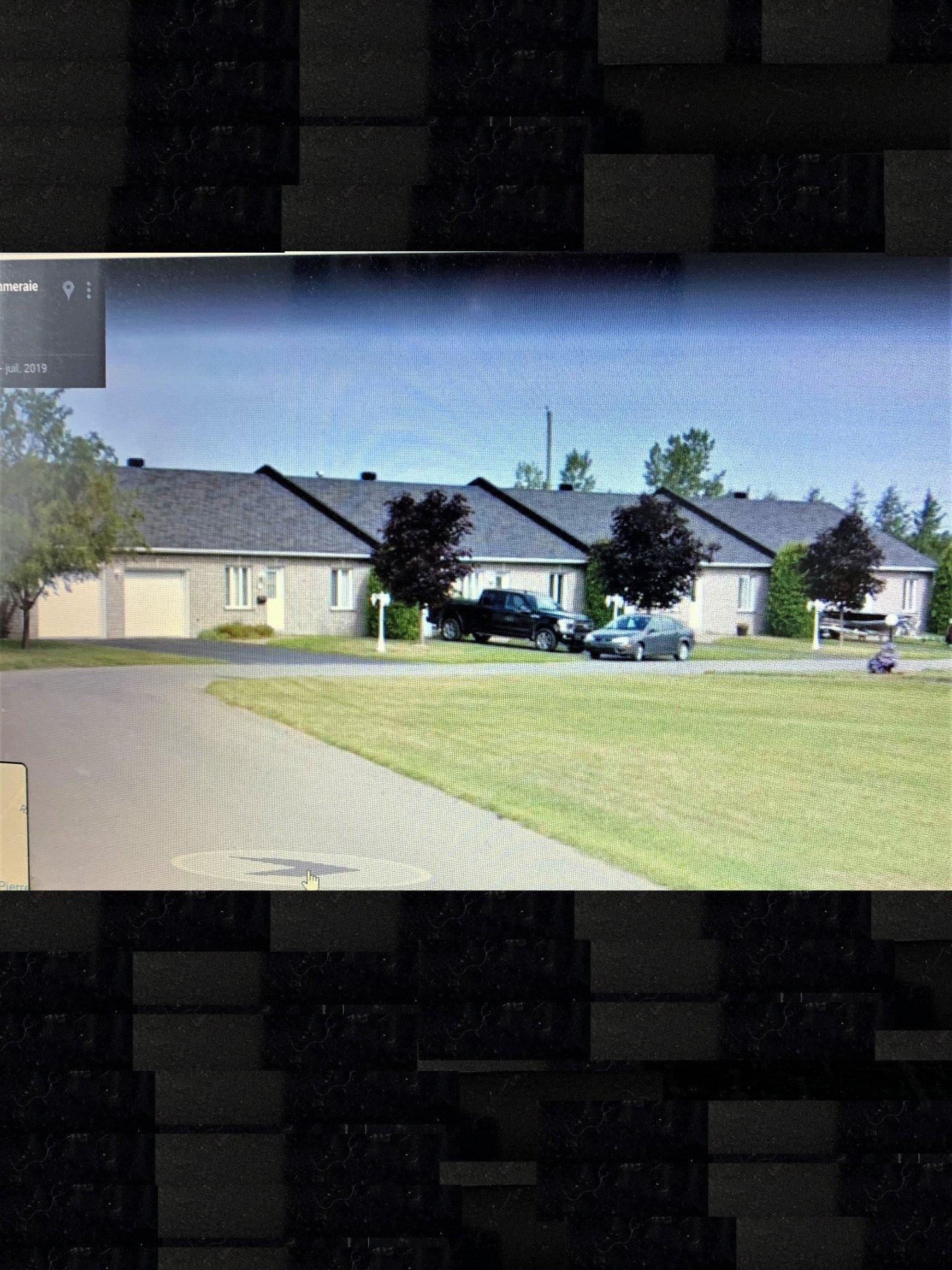 









975


Rue de la Pommeraie

,
Saint-Rémi,




QC
J0L2L0

