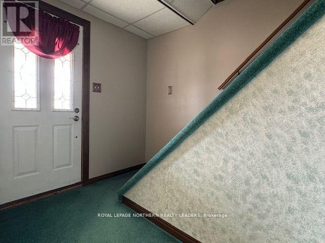 












84 SIXTH AVENUE

,
Timmins (TNE - Central),




Ontario
P4N5M2

