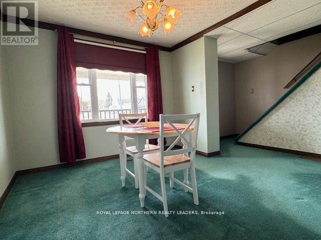 












84 SIXTH AVENUE

,
Timmins (TNE - Central),




Ontario
P4N5M2

