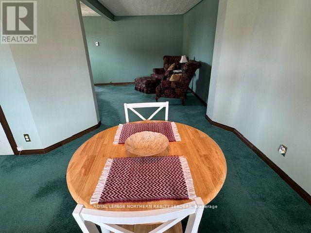 












84 SIXTH AVENUE

,
Timmins (TNE - Central),




Ontario
P4N5M2

