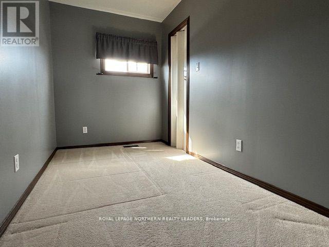 












84 SIXTH AVENUE

,
Timmins (TNE - Central),




Ontario
P4N5M2

