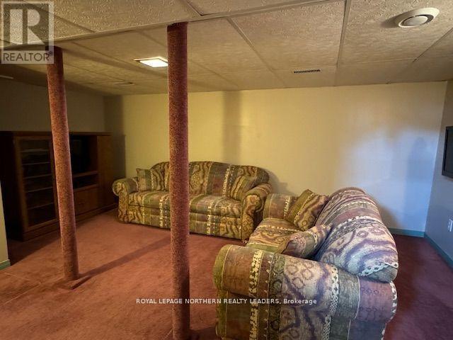 












84 SIXTH AVENUE

,
Timmins (TNE - Central),




Ontario
P4N5M2

