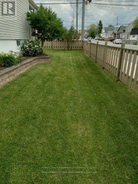 












84 SIXTH AVENUE

,
Timmins (TNE - Central),




Ontario
P4N5M2

