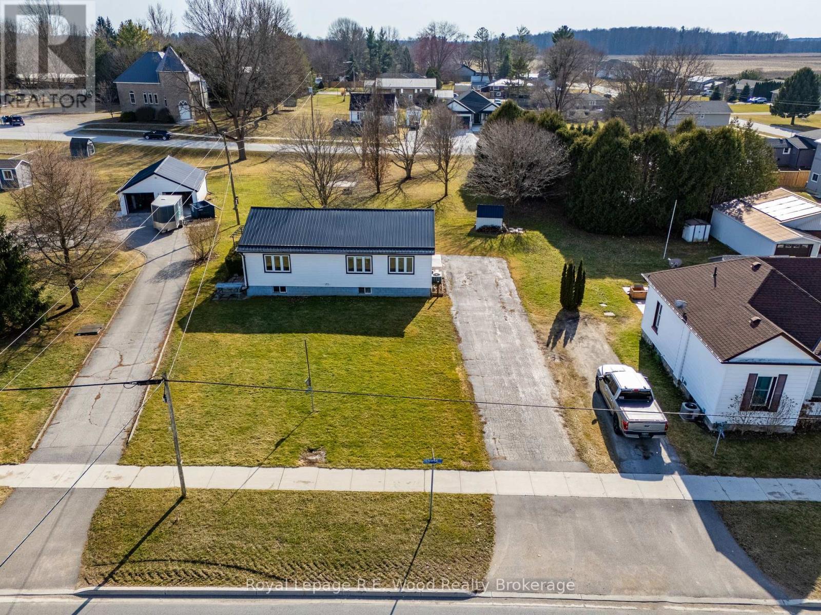 












53869 HERITAGE LINE

,
Bayham (Richmond),




Ontario
N5H2R1

