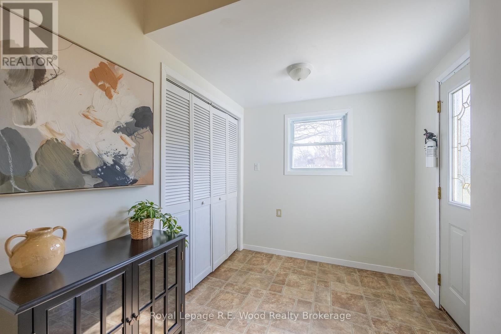 












53869 HERITAGE LINE

,
Bayham (Richmond),




Ontario
N5H2R1

