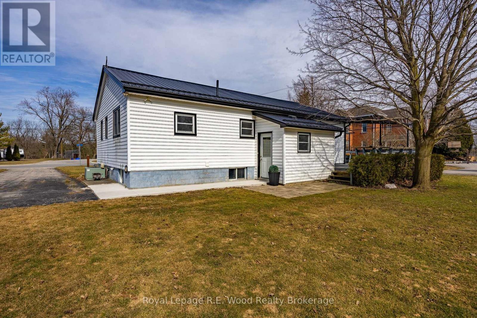 












53869 HERITAGE LINE

,
Bayham (Richmond),




Ontario
N5H2R1

