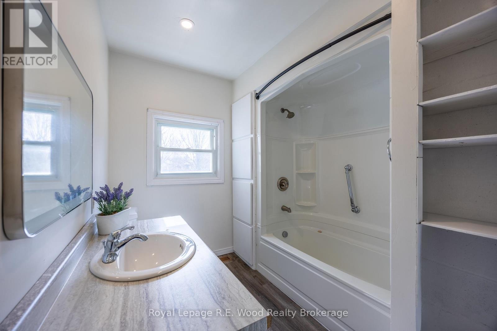 












53869 HERITAGE LINE

,
Bayham (Richmond),




Ontario
N5H2R1

