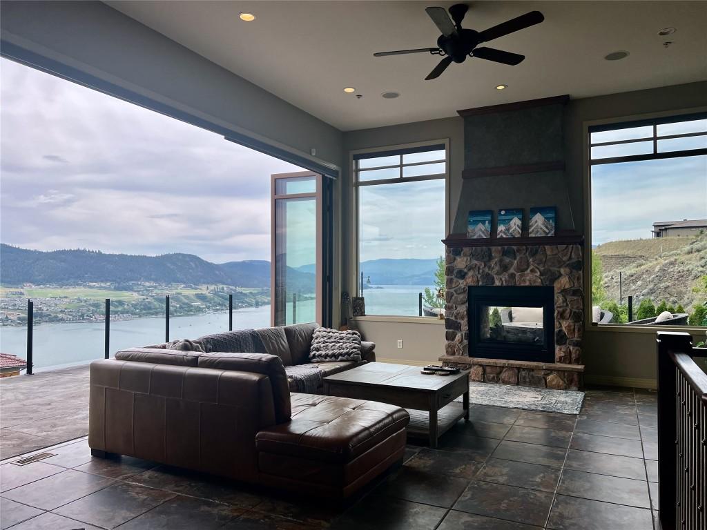 









200


Harvest

Court,
Vernon,




BC
V1H 1Z8

