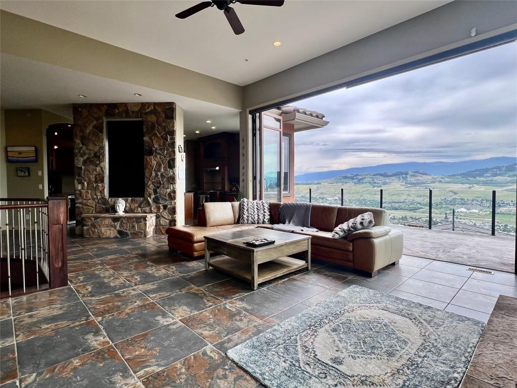 









200


Harvest

Court,
Vernon,




BC
V1H 1Z8

