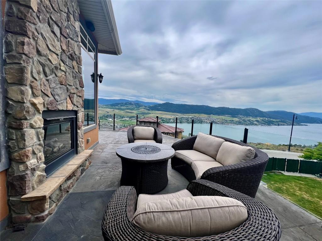









200


Harvest

Court,
Vernon,




BC
V1H 1Z8

