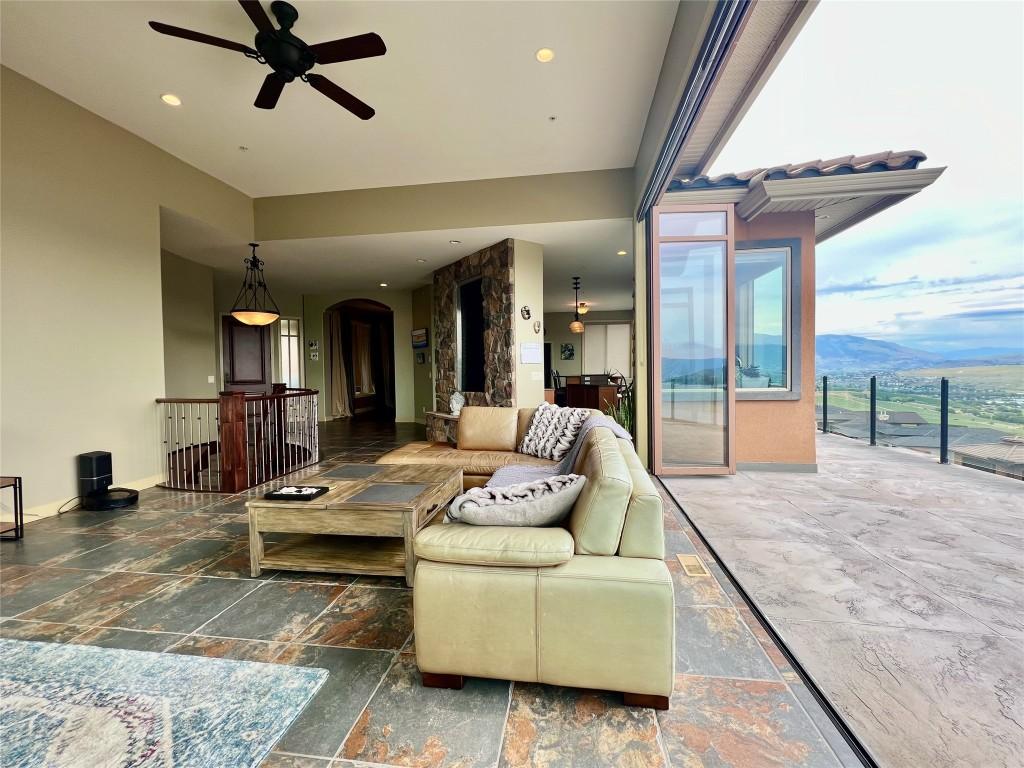









200


Harvest

Court,
Vernon,




BC
V1H 1Z8

