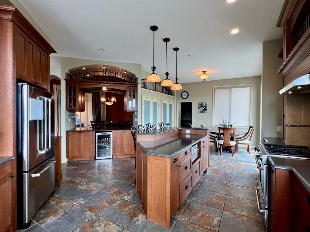 









200


Harvest

Court,
Vernon,




BC
V1H 1Z8

