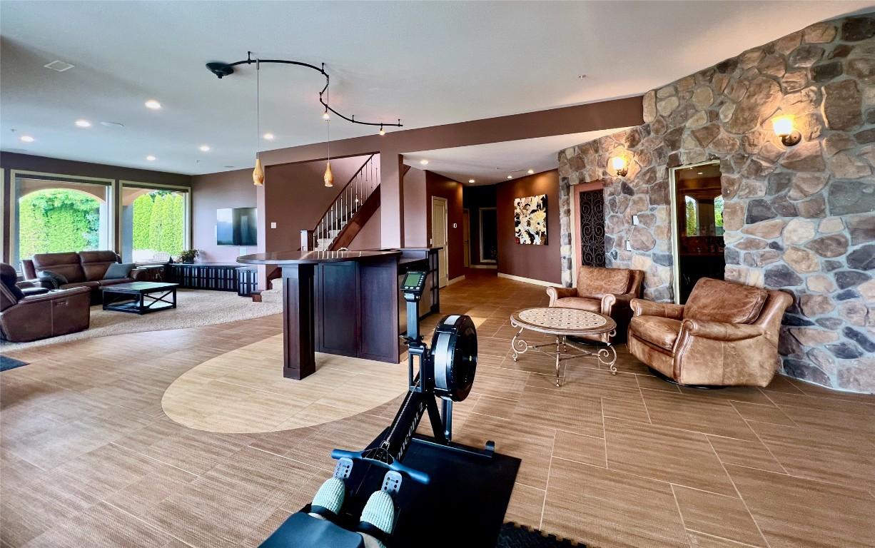 









200


Harvest

Court,
Vernon,




BC
V1H 1Z8

