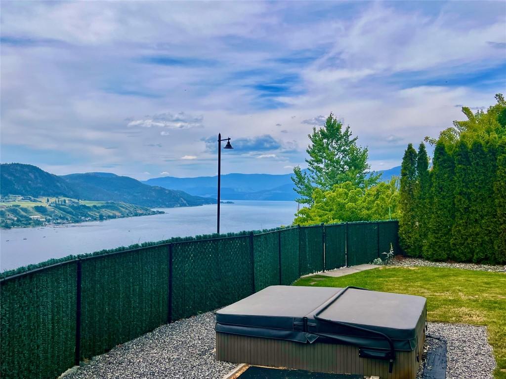 









200


Harvest

Court,
Vernon,




BC
V1H 1Z8

