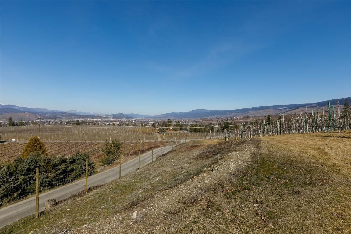 









1225


Teasdale

Road,
Kelowna,







BC
V1P 1C7

