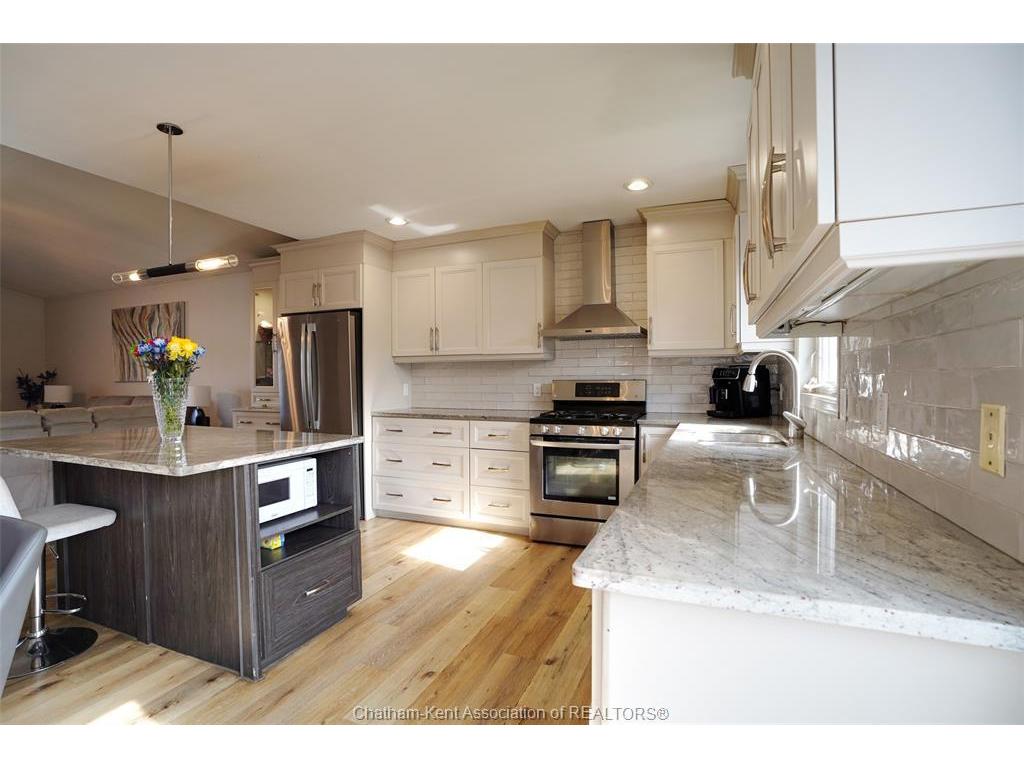 









204


Garden

Path,
Chatham,




ON
N7M 5M3

