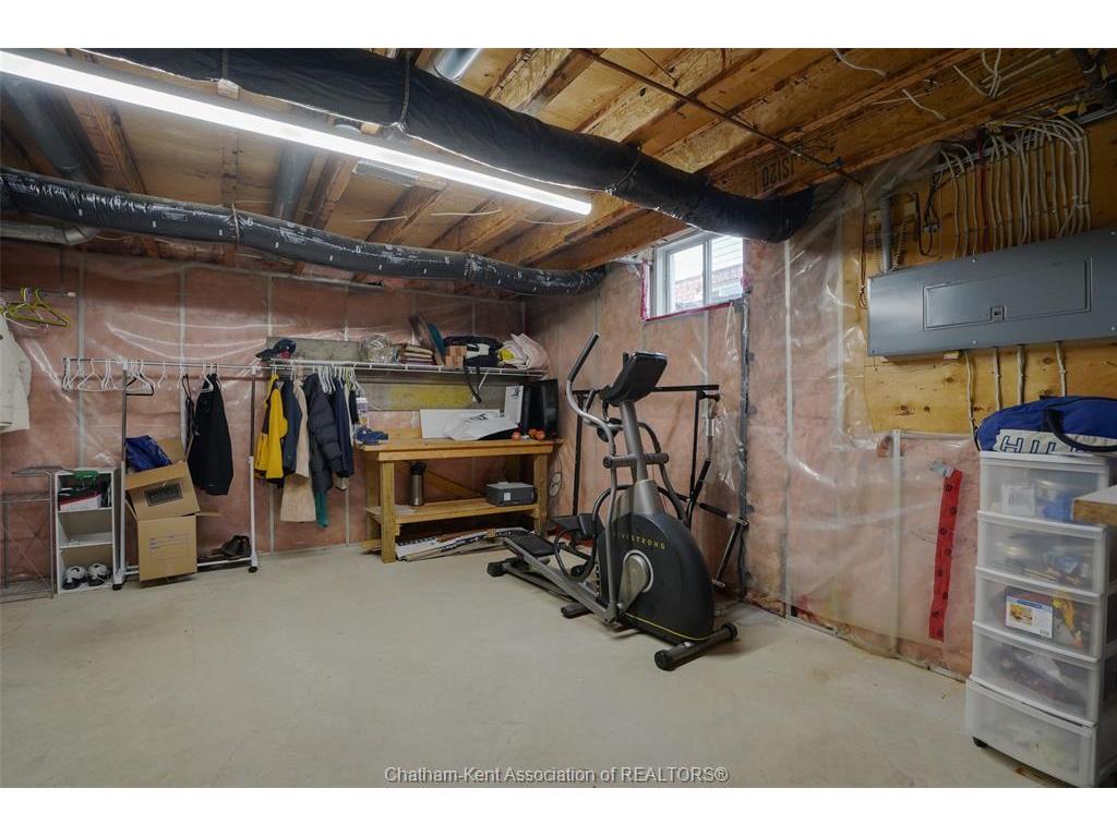 









204


Garden

Path,
Chatham,




ON
N7M 5M3

