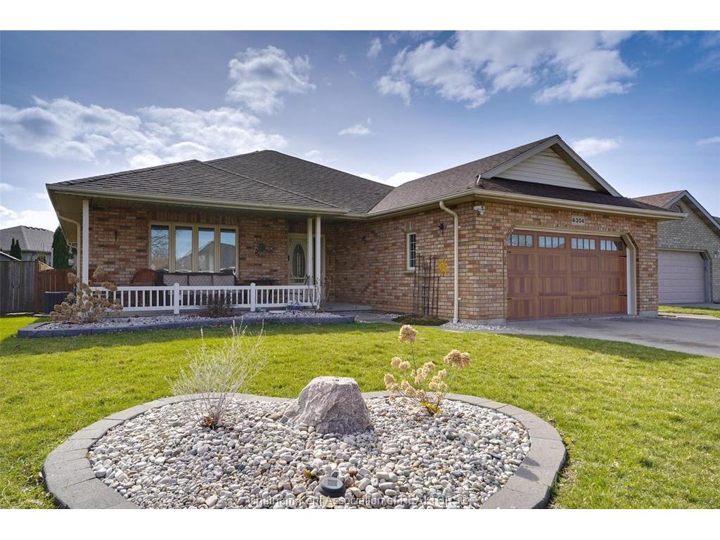 









204


Garden

Path,
Chatham,




ON
N7M 5M3

