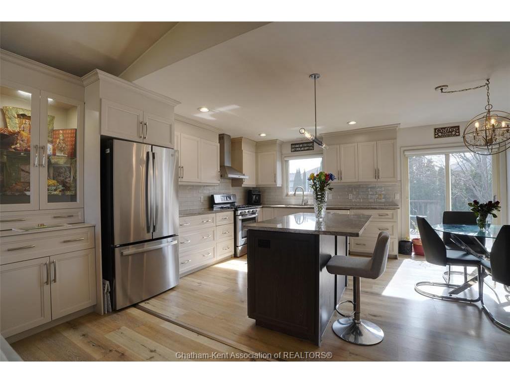 









204


Garden

Path,
Chatham,




ON
N7M 5M3

