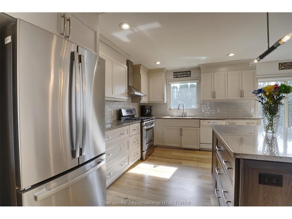 









204


Garden

Path,
Chatham,




ON
N7M 5M3

