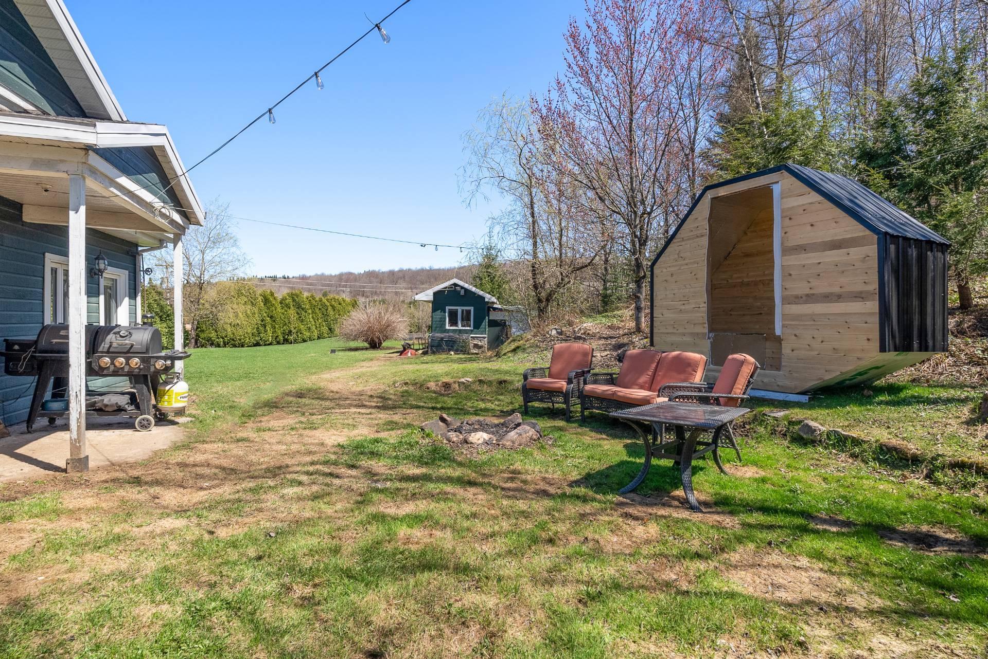









1886


Ch. de Bélair

,
Québec (La Haute-Saint-Charles),




QC
G3J0A7

