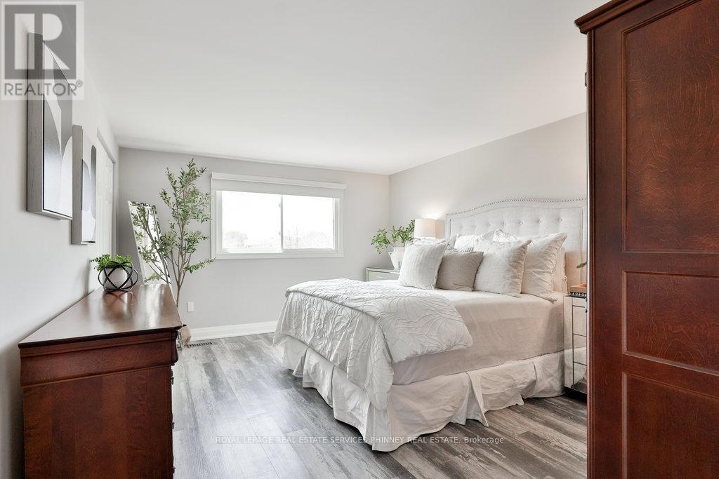












66 - 1558 LANCASTER DRIVE

,
Oakville,




Ontario
L6H2Z4

