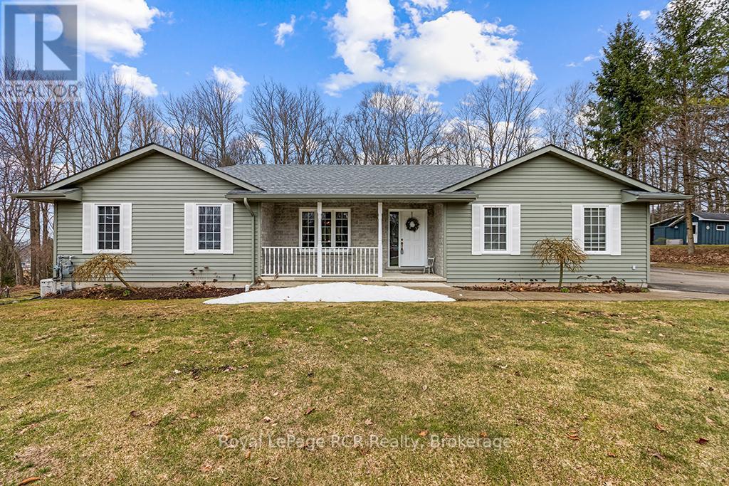 












107 MAPLE RIDGE CRESCENT

,
Georgian Bluffs,




Ontario
N4K5N4

