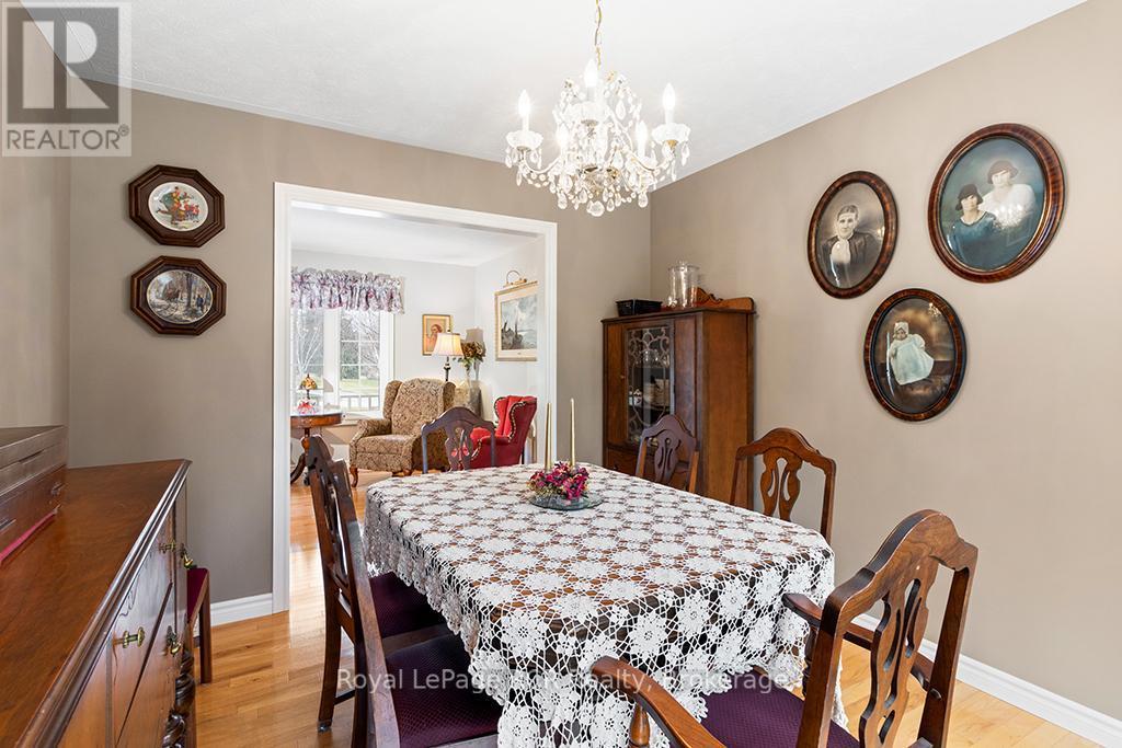 












107 MAPLE RIDGE CRESCENT

,
Georgian Bluffs,




Ontario
N4K5N4

