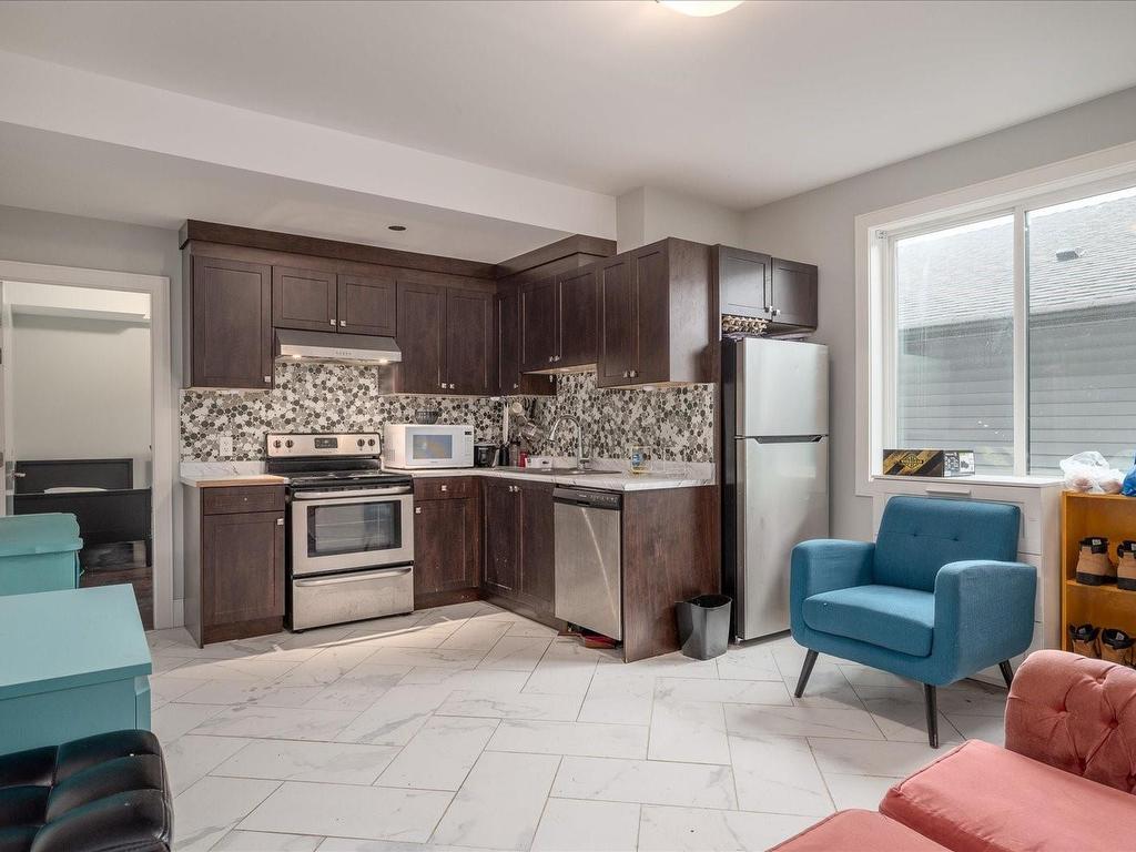 









4696


Laguna

Way,
Nanaimo,




BC
V9T 0A7

