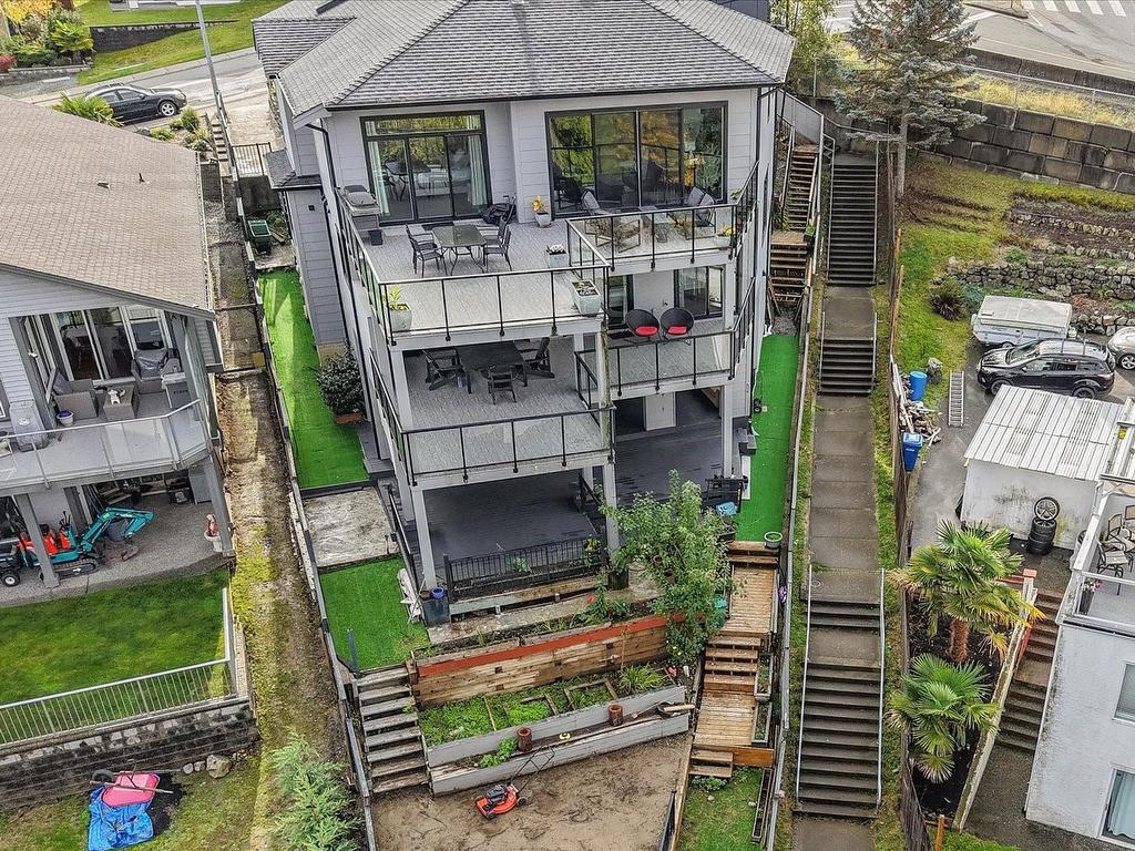 









4696


Laguna

Way,
Nanaimo,




BC
V9T 0A7

