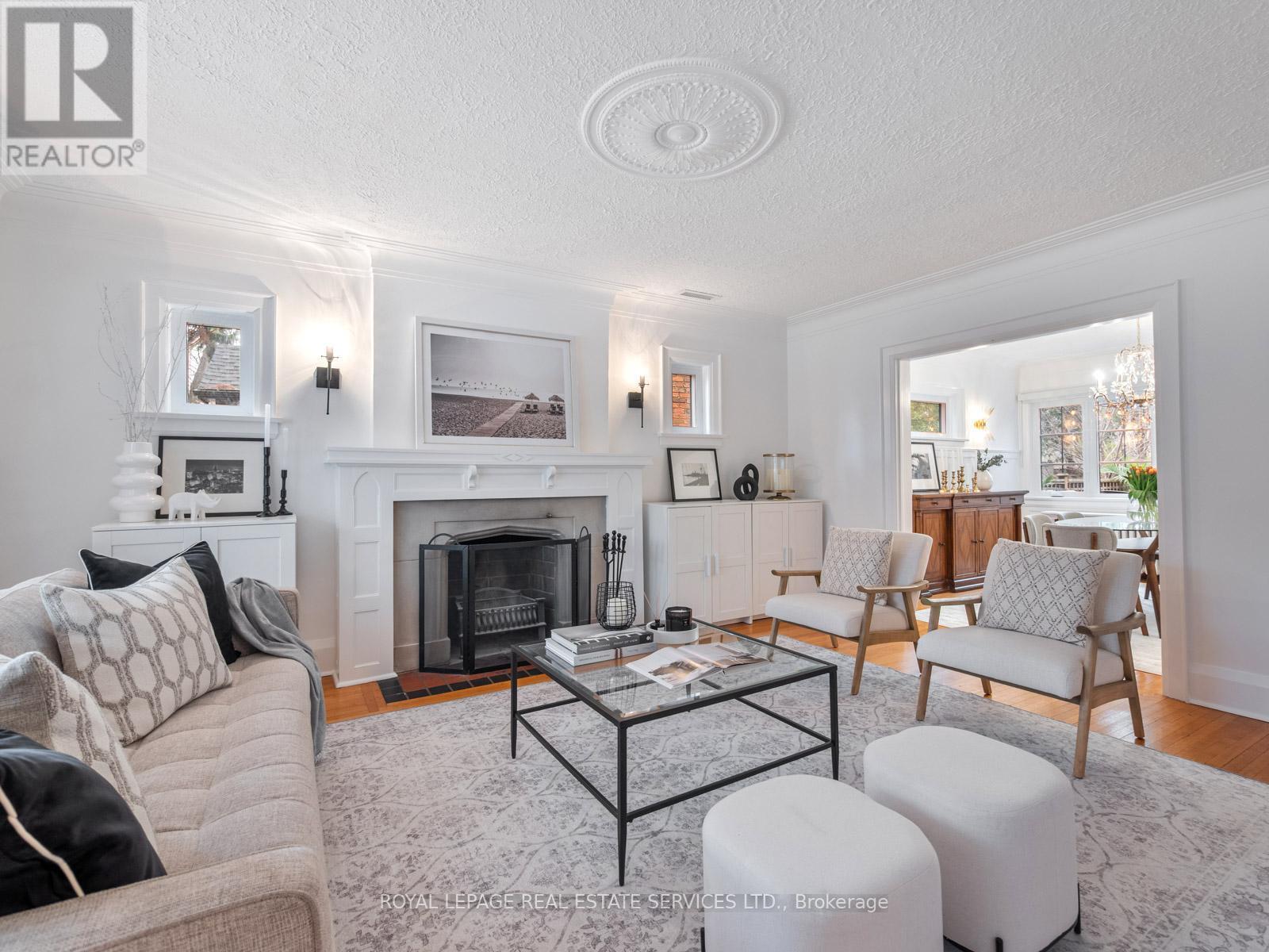 












28 TRAYMORE CRESCENT

,
Toronto,




Ontario
M6S4K5

