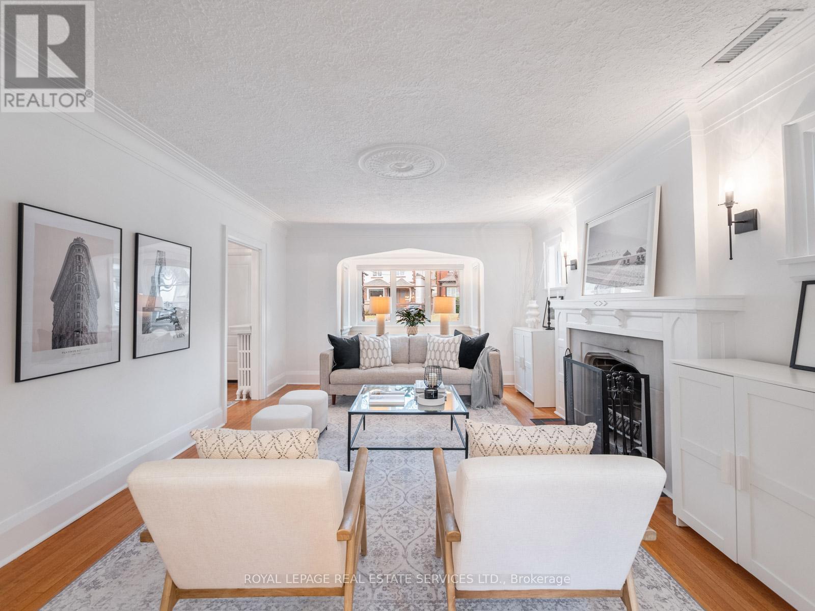 












28 TRAYMORE CRESCENT

,
Toronto,




Ontario
M6S4K5

