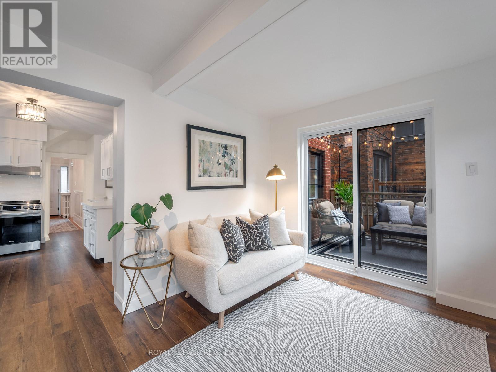 












28 TRAYMORE CRESCENT

,
Toronto,




Ontario
M6S4K5


