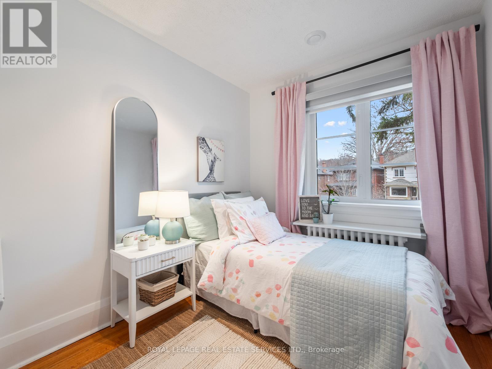 












28 TRAYMORE CRESCENT

,
Toronto,




Ontario
M6S4K5

