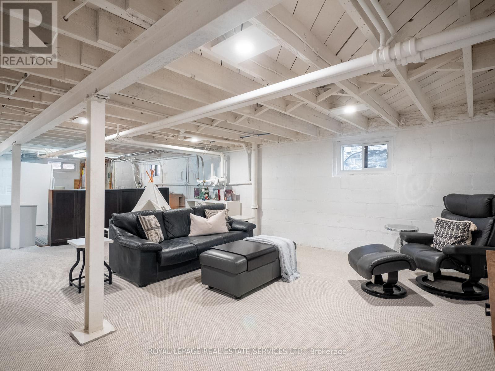 












28 TRAYMORE CRESCENT

,
Toronto,




Ontario
M6S4K5

