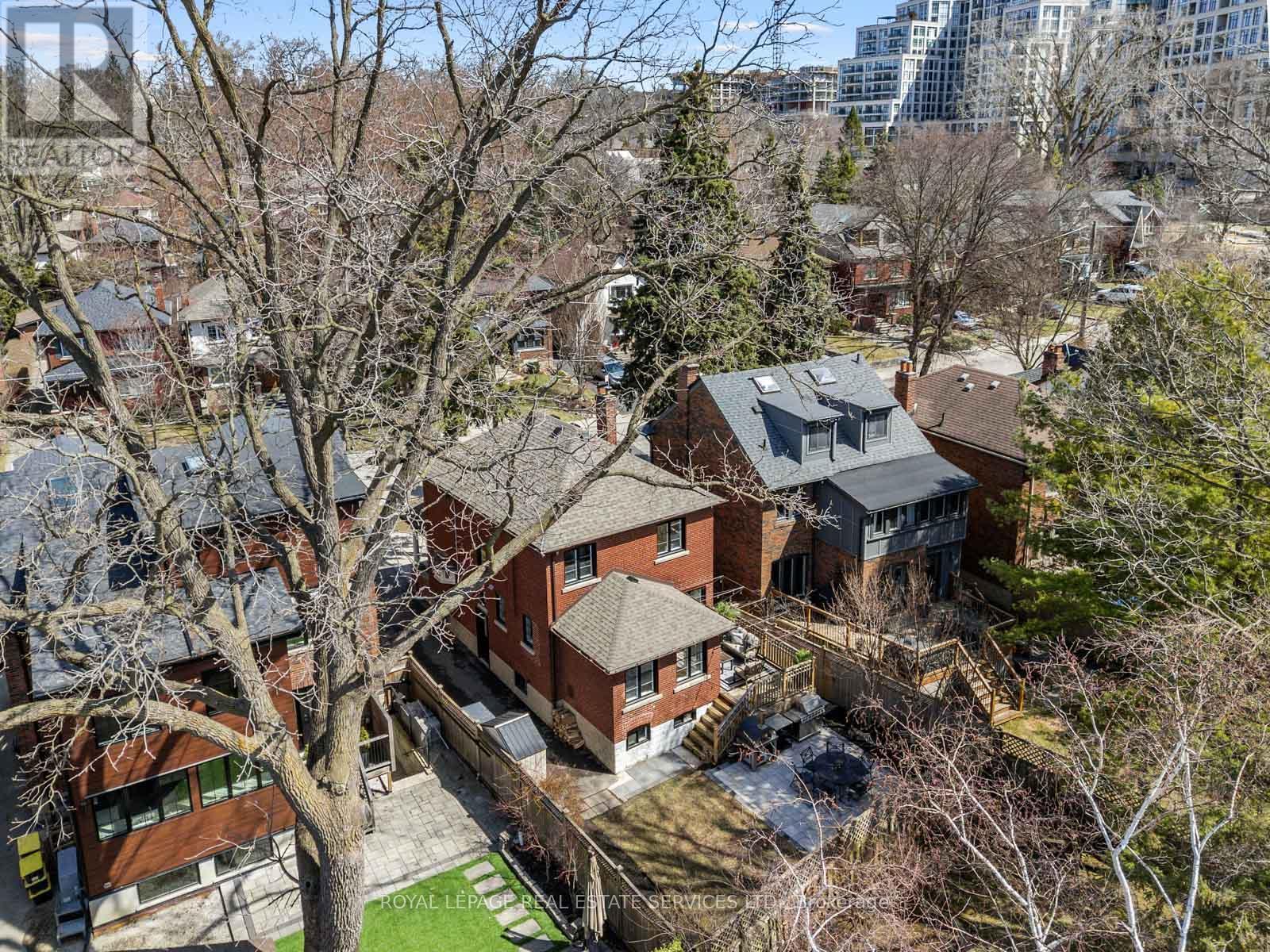 












28 TRAYMORE CRESCENT

,
Toronto,




Ontario
M6S4K5

