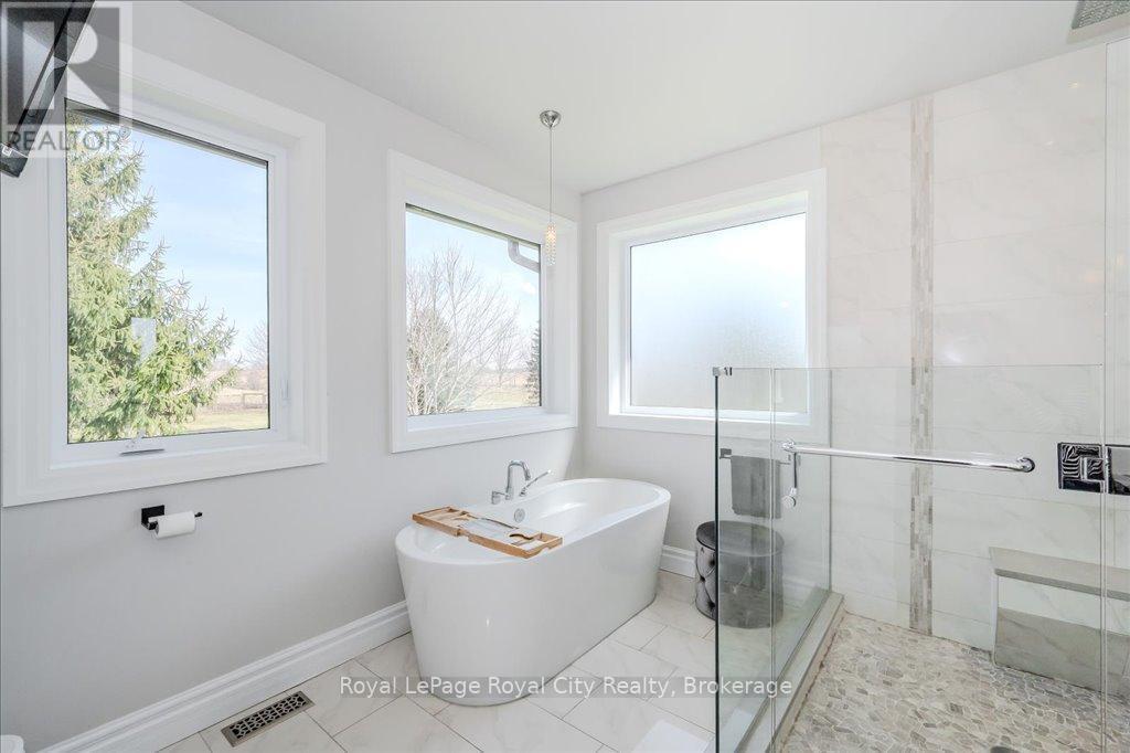 












4663 WELLINGTON 35 ROAD

,
Puslinch,




Ontario
N1H6J3

